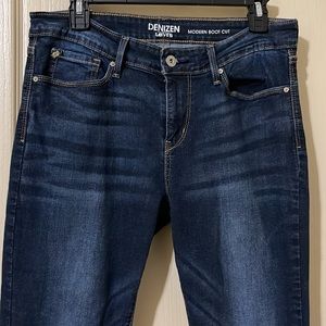 NWOT DENIZEN from Levi’s dark wash bootcut jeans size 10.